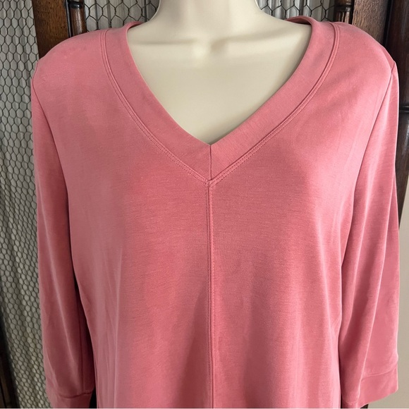 Chico’s Zenergy Top - Picture 3 of 7